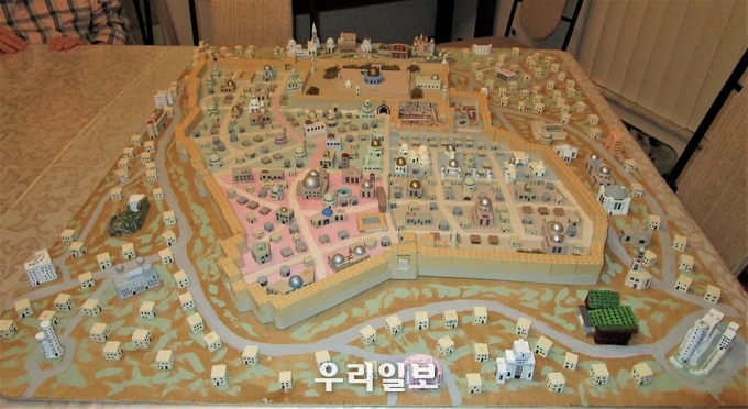 코헨대학교에서 1세기 예루살렘을 복원한 모형도