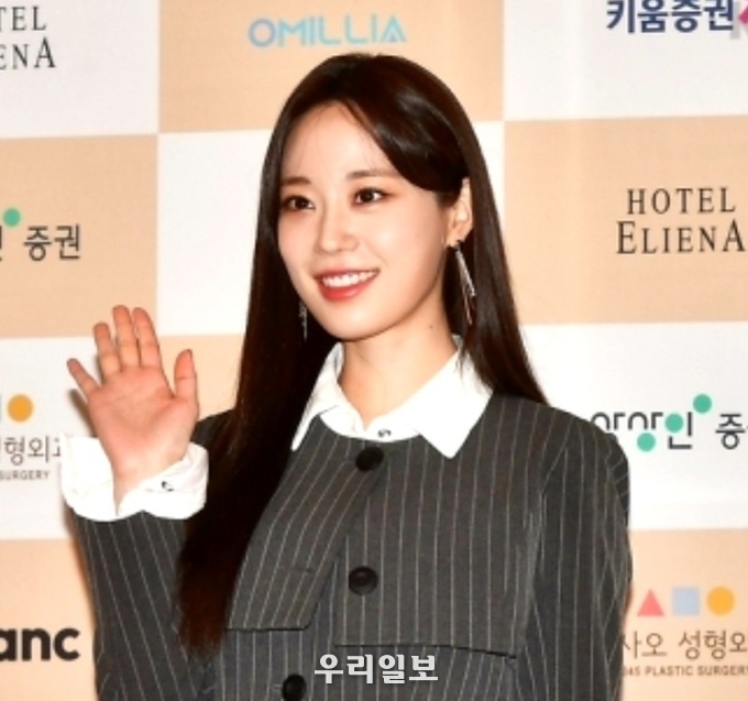 매력 주얼리 "뷰티 아이콘 부문 허영지" 대한민국을 빛낸 10인 대상 영예