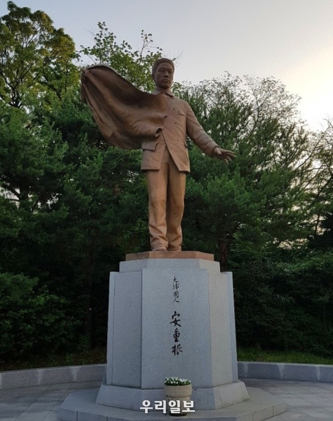 1월 1일 오전 10시 허경영 후보가 헌화 및 참배할 남산 안중근 의사 동상
